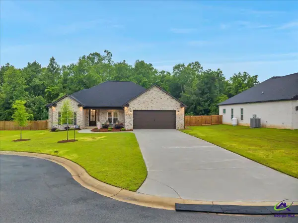 519 Liberty Hall Drive, Bonaire, GA 31005