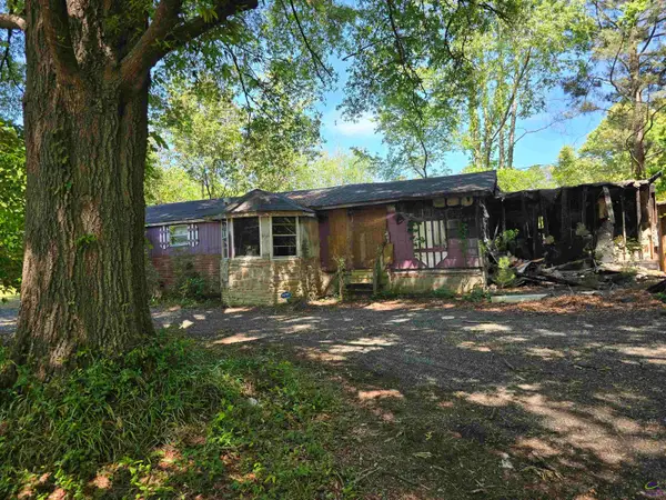 17 Sunset Circle, Fort Valley, GA 31030