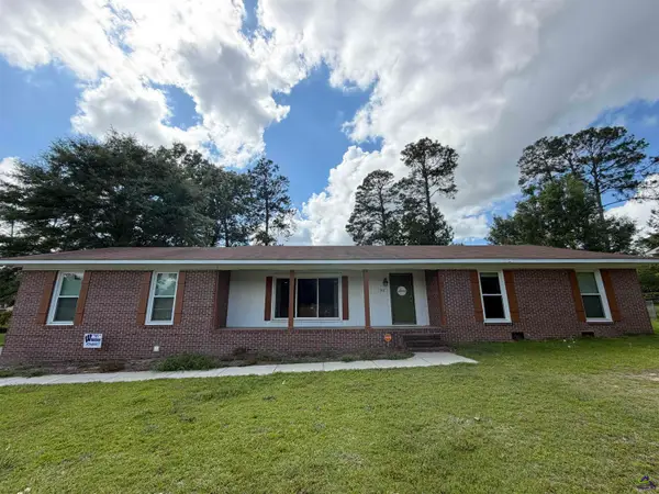 30 Daniel Street, Hawkinsville, GA 31036
