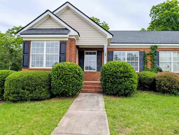 107 North Pointe Drive, Centerville, GA 31028