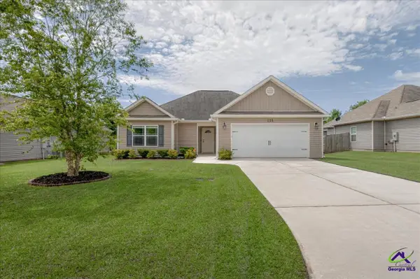 125 Worchester Circle, Perry, GA 31069