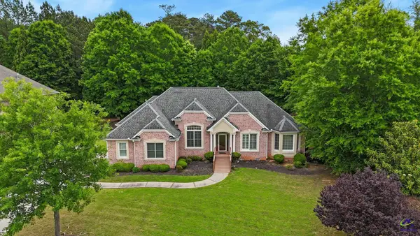 1032 SW Willowood Lane, Atlanta, GA 30331