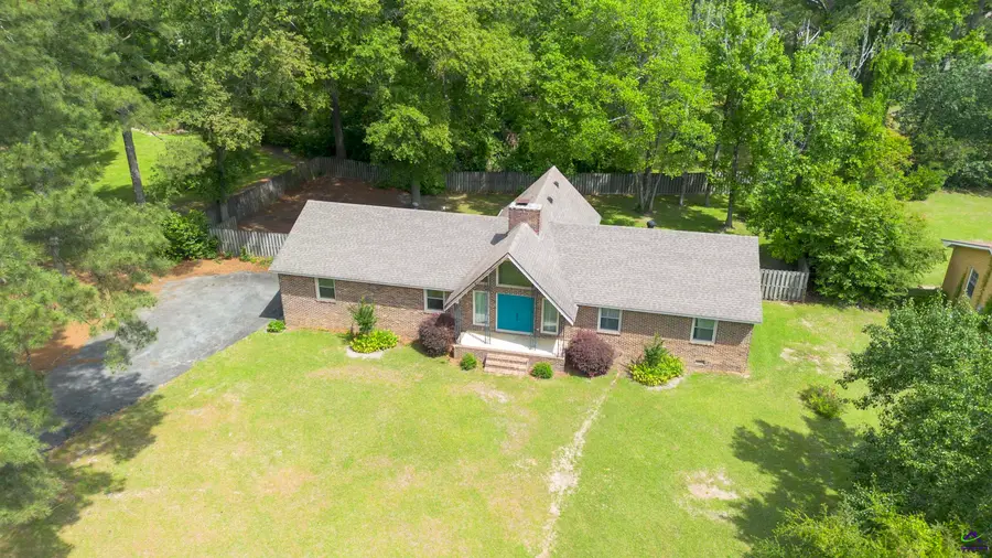 121 Robert Drive, Cochran, GA 31014 - #2