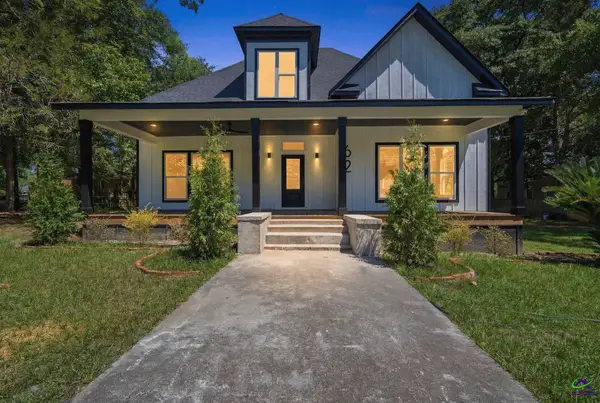 62 Merritt Street, Hawkinsville, GA 31036