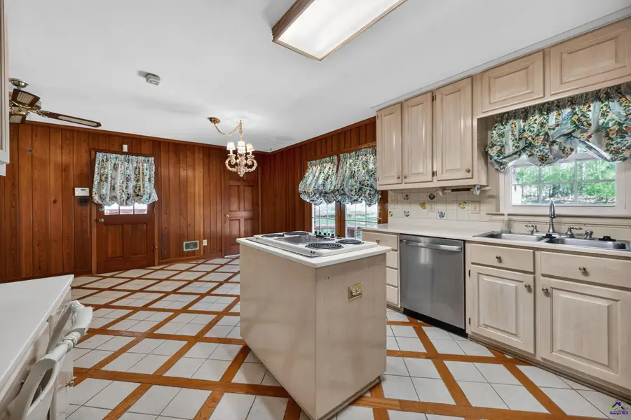 3021 Clairmont Avenue, Macon, GA 31204 - #2