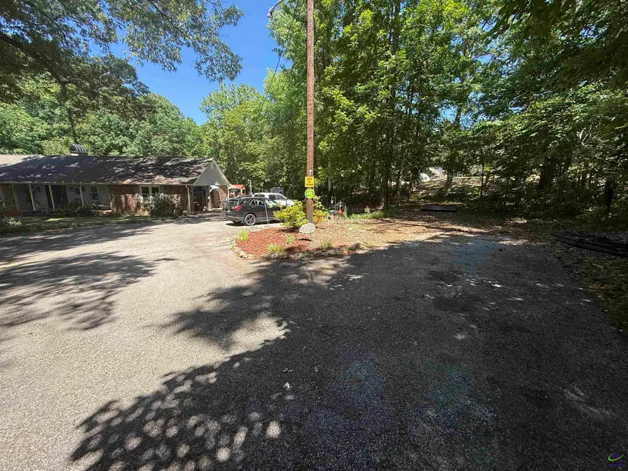 905 E Atlanta Road, Stockbridge, GA 30281 - #3