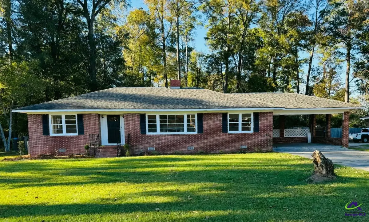 116 W LEWIS Street, Cochran, GA 31014 - #1