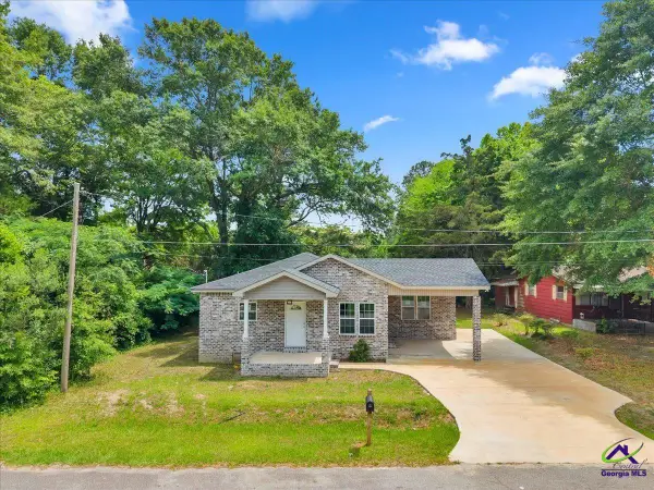 104 robinson Street, Byron, GA 31008