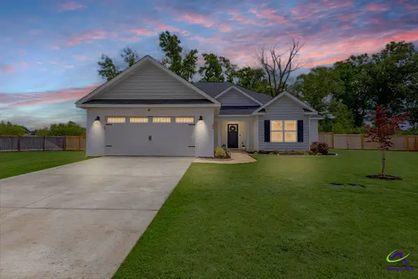 104 Meredith Layne Court, Perry, GA 31069