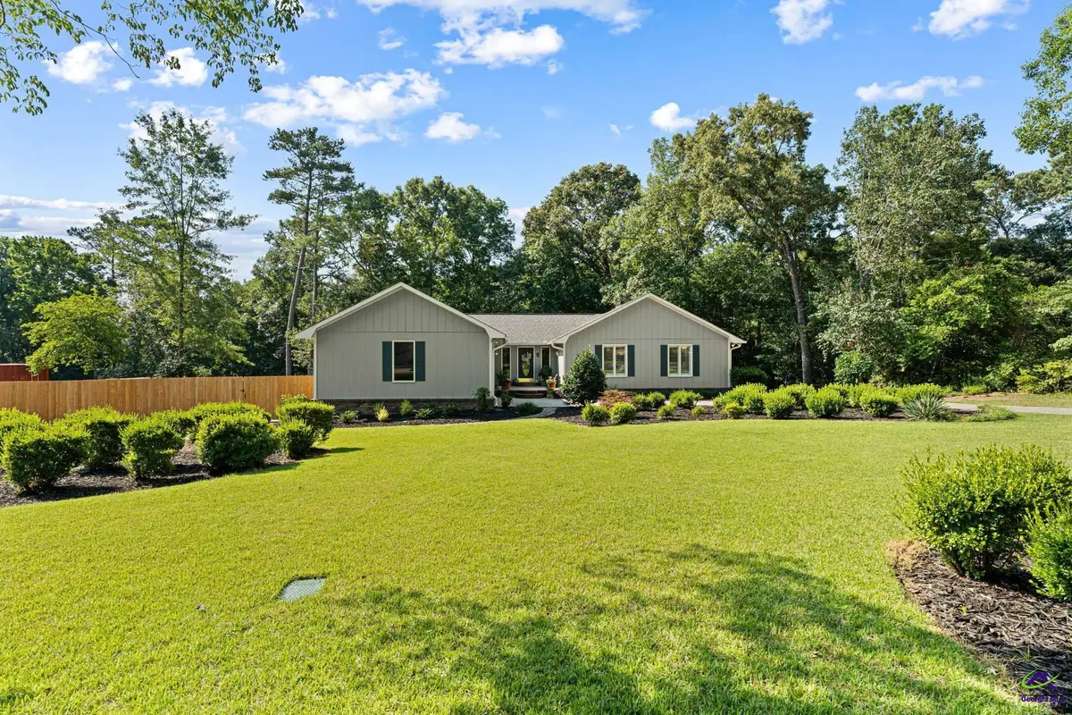 302 Smoke Rise Dr, Warner Robins, GA 31088 - #1