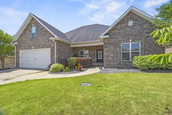 504 Falls Drive, Bonaire, GA 31005
