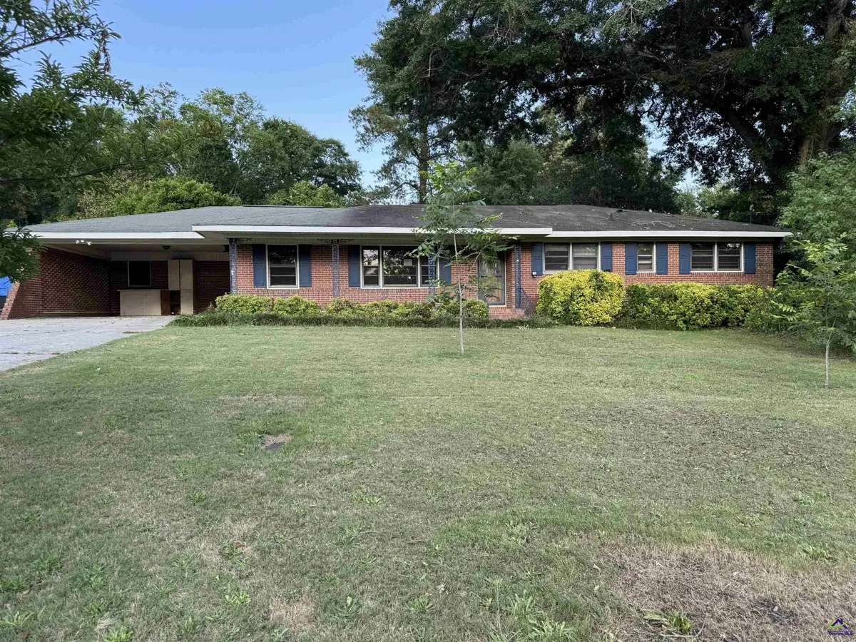 308 Forest Hill Drive, Warner Robins, GA 31088 - #1