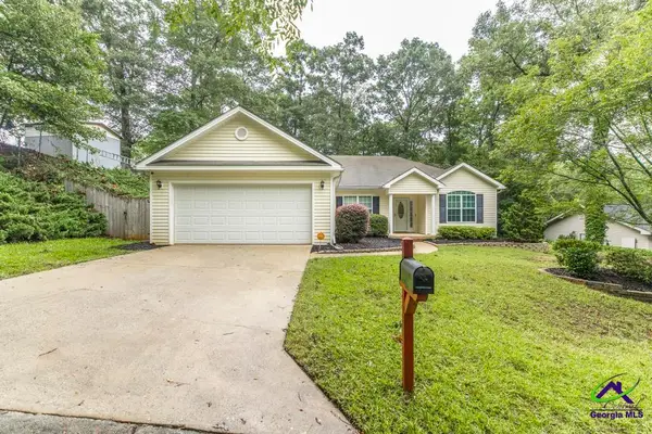 100 Crestwood Circle, Centerville, GA 31028