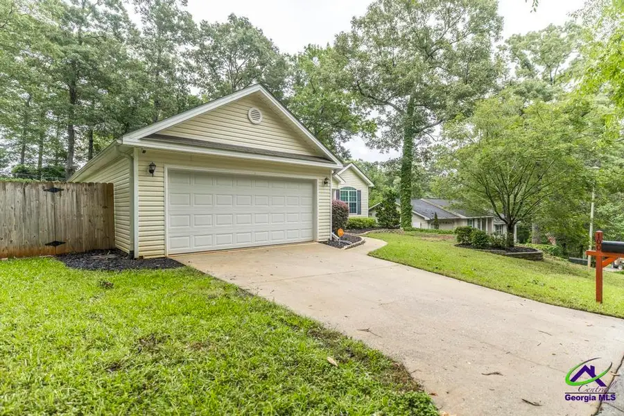100 Crestwood Circle, Centerville, GA 31028 - #2