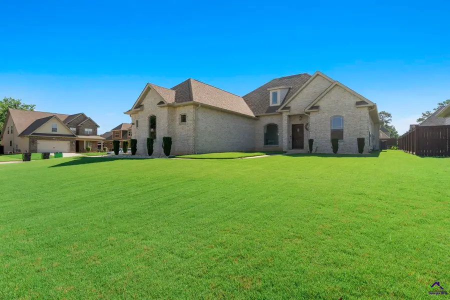 100 Georgia Dean Street, Warner Robins, GA 31088 - #2