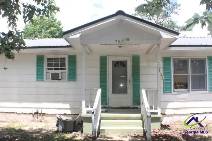 7011 Bethel Church Rd, Lizella, GA 31052 - #1