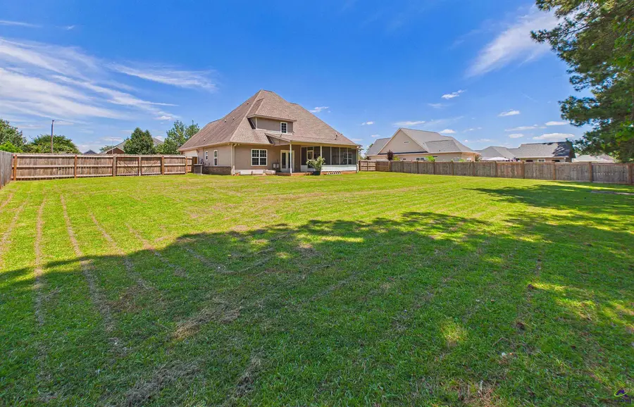 221 Hathersage Drive, Kathleen, GA 31047 - #2