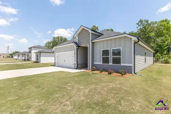303 Georgian Walk, Byron, GA 31008