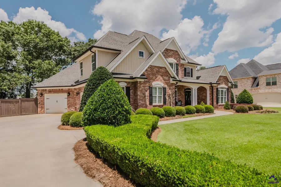 402 Avondale Circle, Warner Robins, GA 31088 - #3
