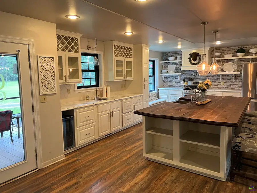 214 Country Club Circle, Cochran, GA 31014 - #2
