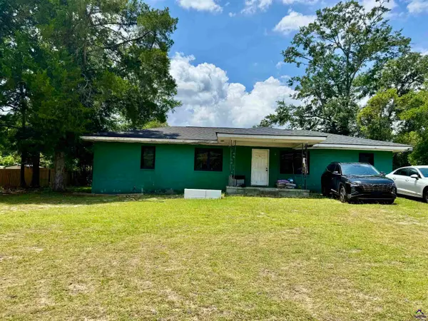 24 Walter Barrett Road, McRae, GA 31055