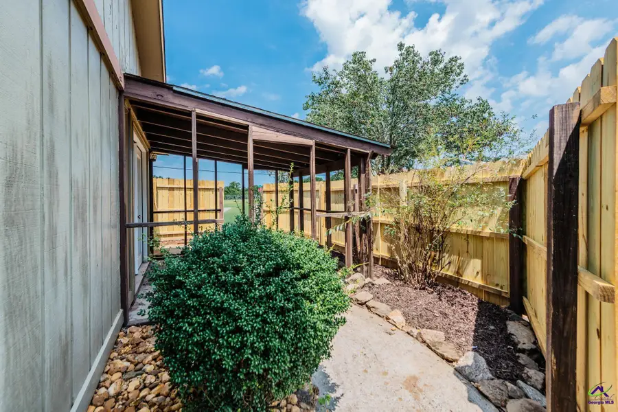 160 Stoneridge Drive, Warner Robins, GA 31088 - #3