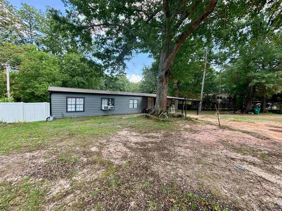 11 Marion Dr, Fort Valley, GA 31030 - #3