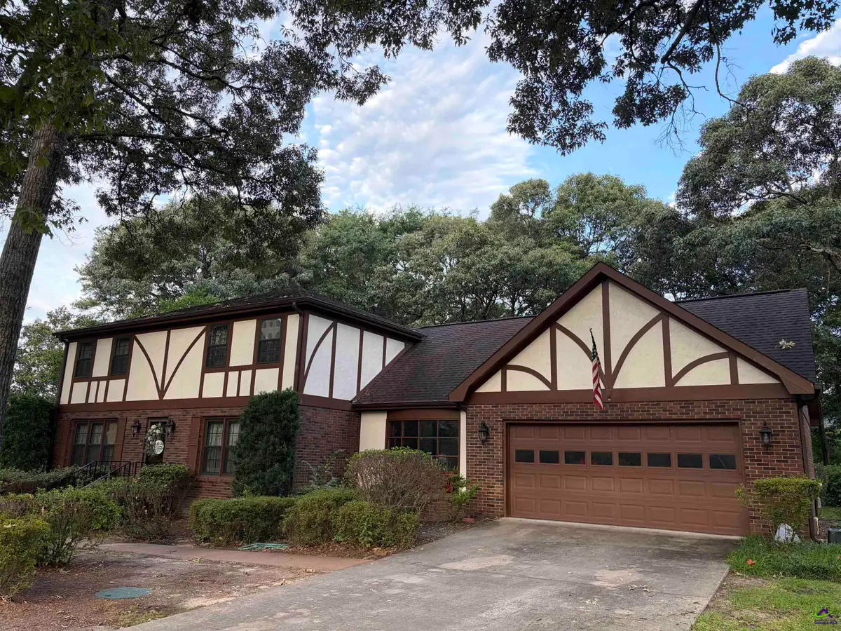 106 Fernwood Drive, Warner Robins, GA 31088 - #1