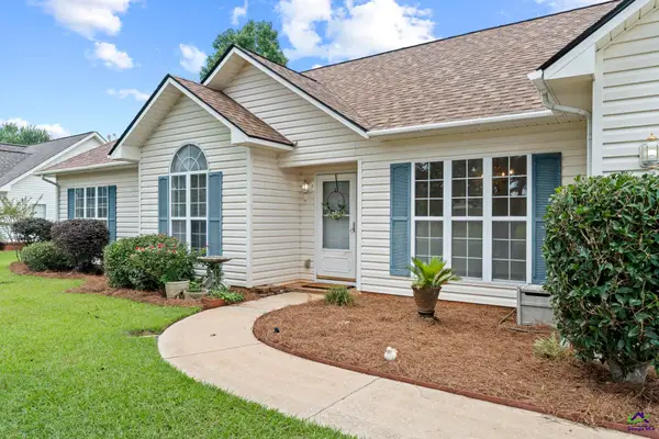 141 Spring Chase Circle, Kathleen, GA 31047