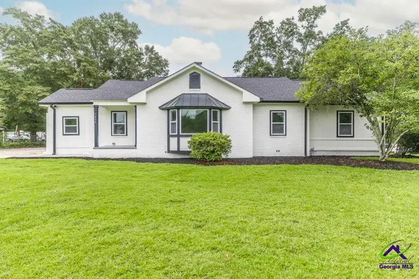 7498 Columbus Road, Lizella, GA 31052