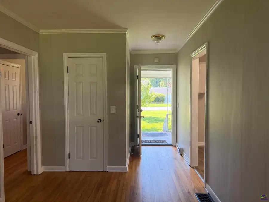108 Peter St, Cochran, GA 31014 - #2
