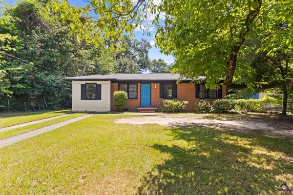 204 Ravenwood Way, Warner Robins, GA 31093