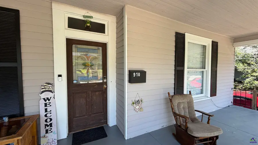 910 Laurel Avenue, Macon, GA 31211 - #2