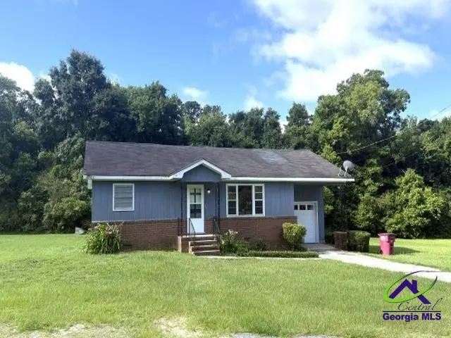 6890 Knoxville RD, Lizella, GA 31052 - #2