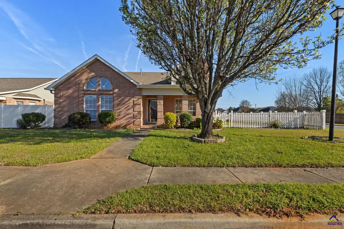 87 Park Ln, Warner Robins, GA 31093 - #1