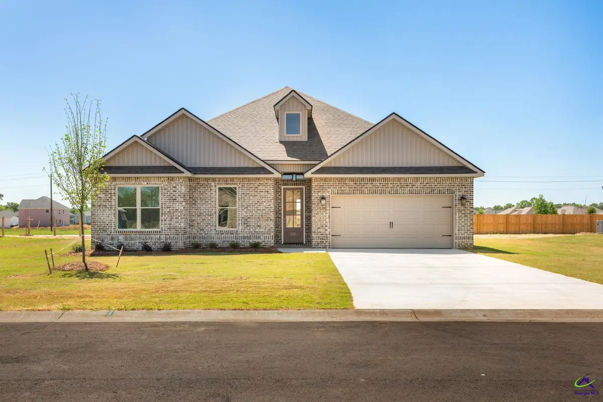 210 Farmland Circle, Perry, GA 31069 - #1
