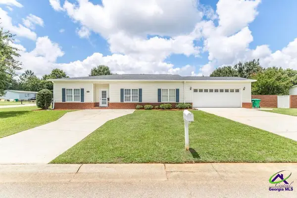 201 Bradford Drive, Byron, GA 31008