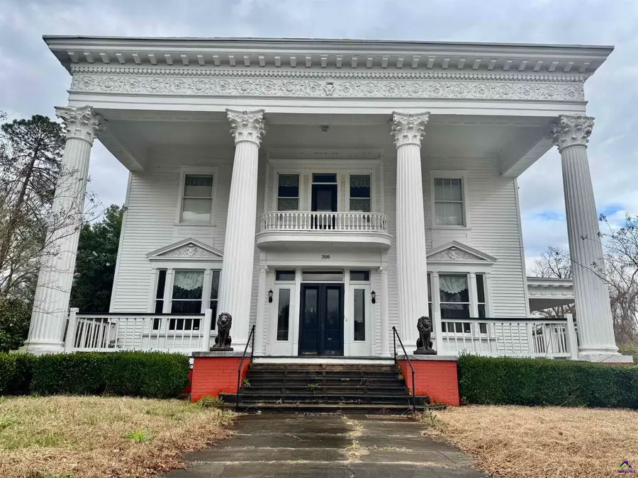 300 N Dooly Street, Montezuma, GA 31063 - #2