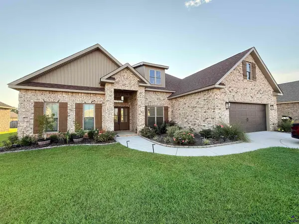 106 Woodwinds Court, Kathleen, GA 31047