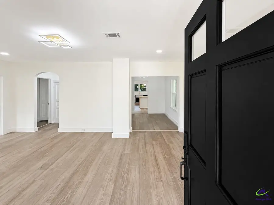 305 Peachtree Street, Fort Valley, GA 31030 - #3