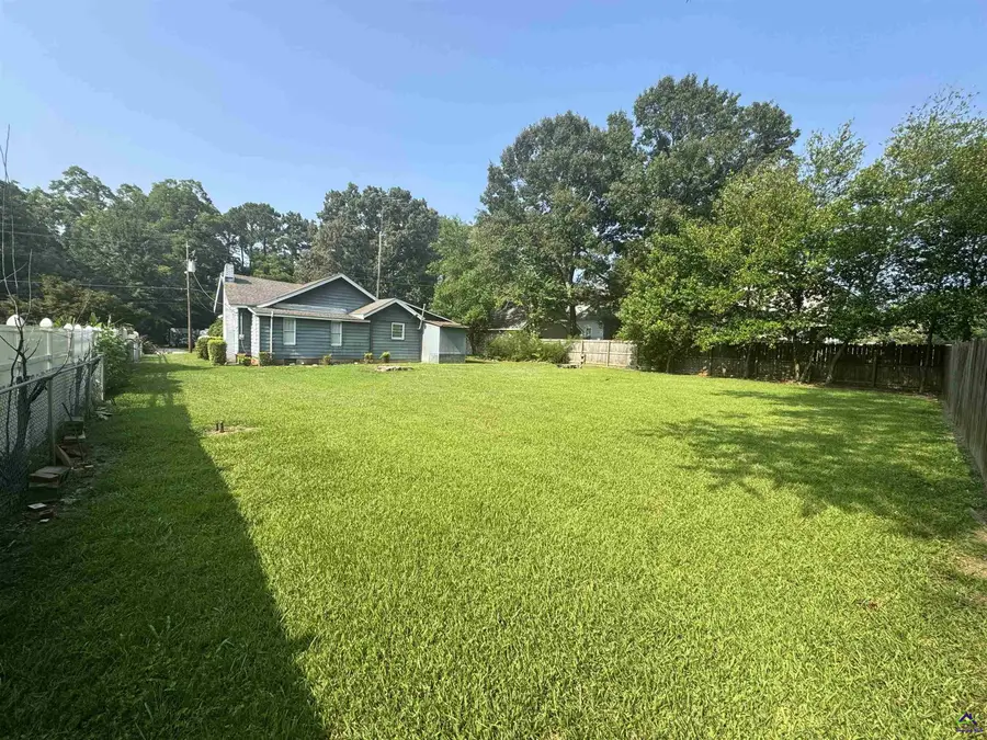 503 W Church Street, Fort Valley, GA 31030 - #3