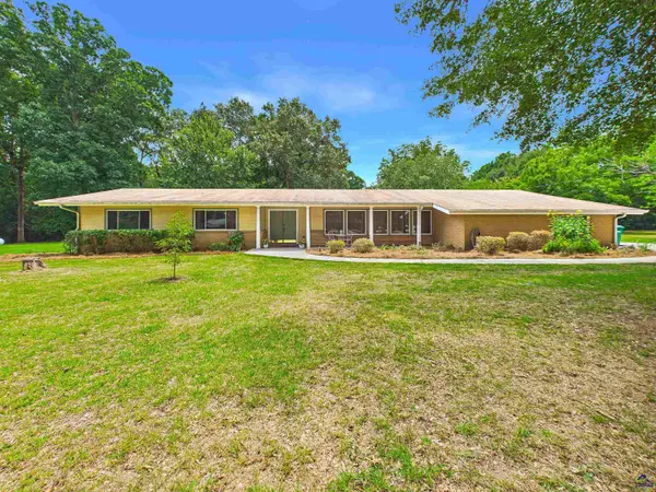 106 N Amanda Place, Warner Robins, GA 31088