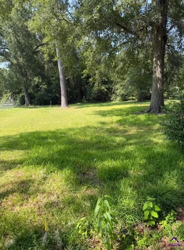1403 Duncan Ave, Perry, GA 31069