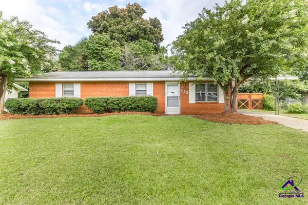 213 Debra Drive, Warner Robins, GA 31088