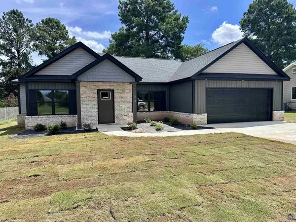 213 Lydia Drive, Bonaire, GA 31005