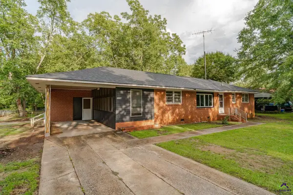 1106 Knoxville St., Fort Valley, GA 31030
