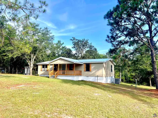 85 Shady Oaks Crossroad, Eastman, GA 31023