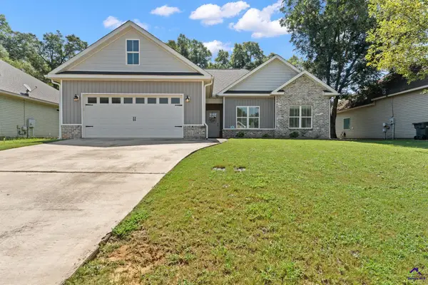 204 Dennard Drive, Perry, GA 31069