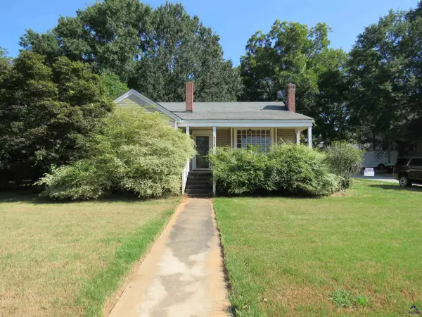 328 Taylor Street, Barnesville, GA 30204