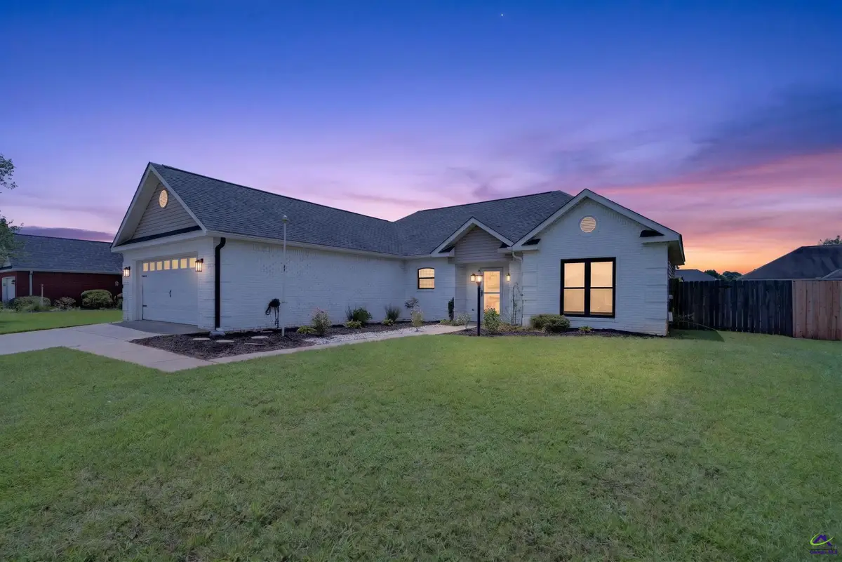 205 Margeson Drive, Warner Robins, GA 31088 - #1